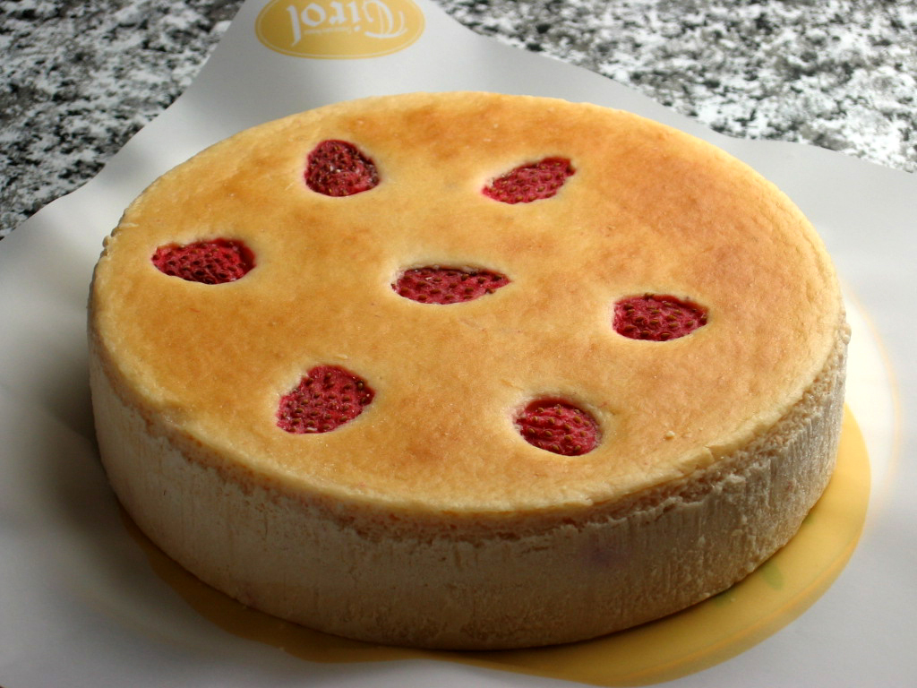 いちごチーズケーキ5号(15cm)【季節限定】